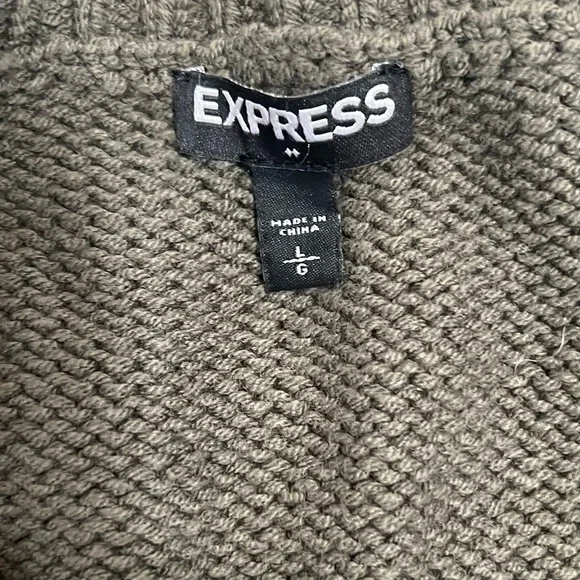 EXPRESS- Olive green sweater - Picture 2 of 2